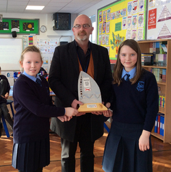 Kingsmill Primary receives Flagship Award picture